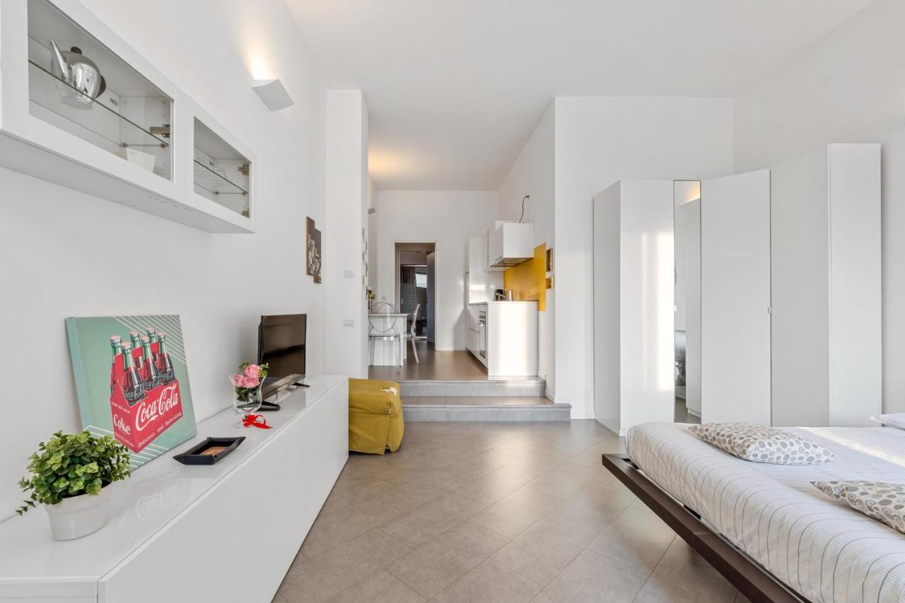 Il Salice - Affitti Brevi Italia Apartman Lecco Kültér fotó