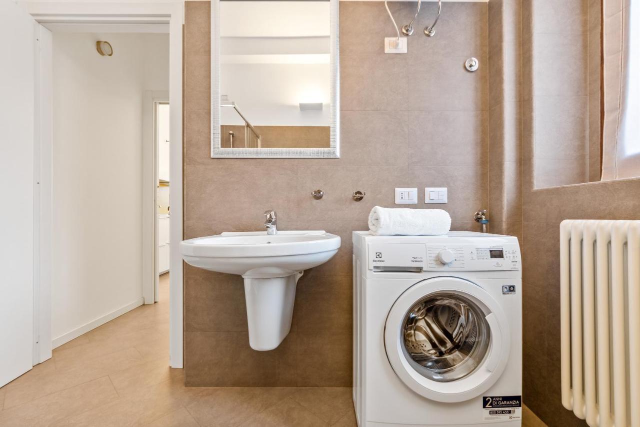Il Salice - Affitti Brevi Italia Apartman Lecco Kültér fotó