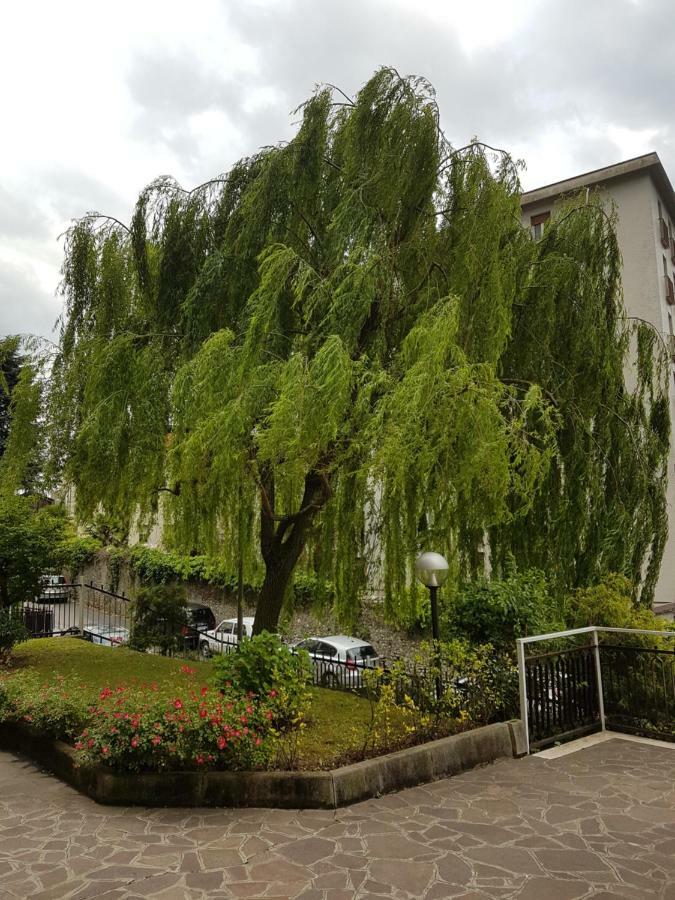 Il Salice - Affitti Brevi Italia Apartman Lecco Kültér fotó